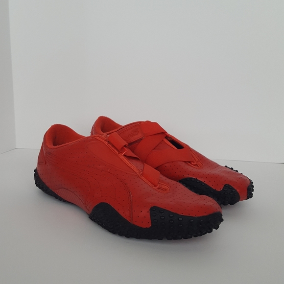 puma mostro red